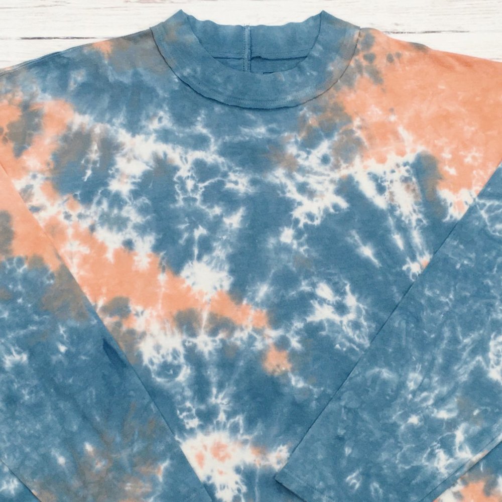 Free People ~ Be Free Tie Dye Shirt Top - Picture 8 of 12